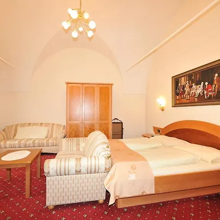 Hotel Goldener Brunnen