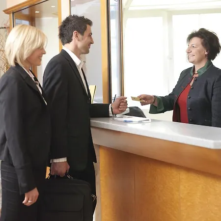 Goldener Brunnen Klagenfurt am Woerthersee