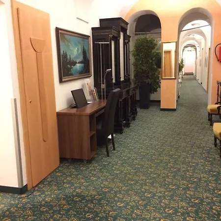 Hotel Goldener Brunnen