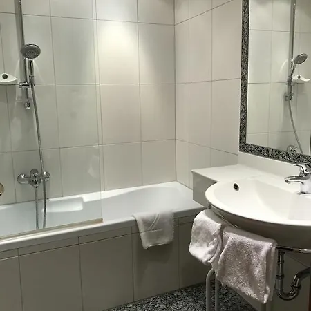 Goldener Brunnen Klagenfurt am Woerthersee