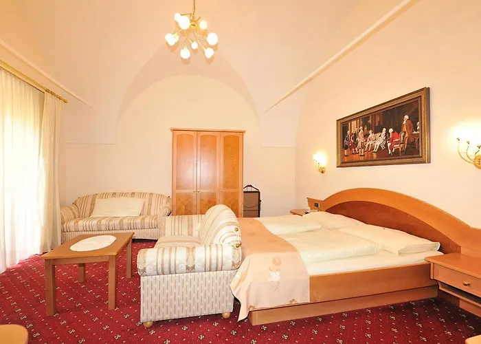 Szálloda Goldener Brunnen