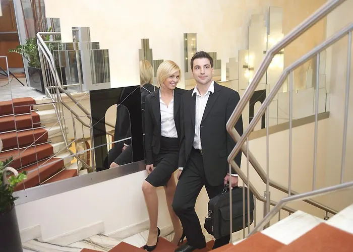 Goldener Brunnen Szálloda 4*